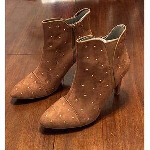 NWOB Rialto Women's 11M Brown Suede‎ Studded Ankle Booties Heels